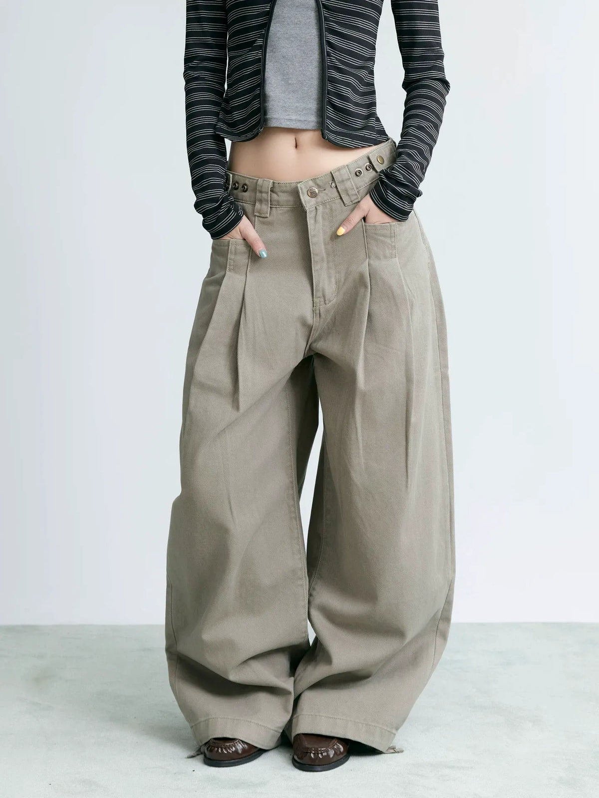 NABOUN Washed Double-Pleat Embroidered Wide-Leg Pants
